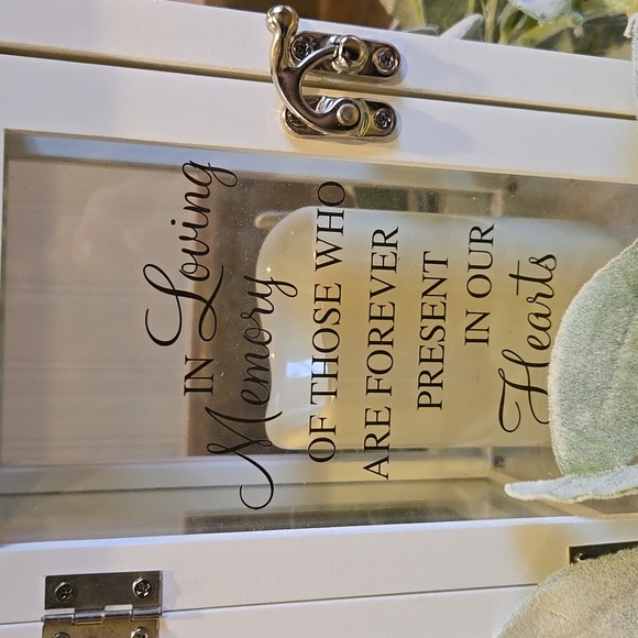 NWOT Memorial Rembrance Flameless Candle Lantern - Picture 2 of 4